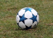 开云体育官方-里昂球员在比赛中奉献精彩表现，里昂球迷